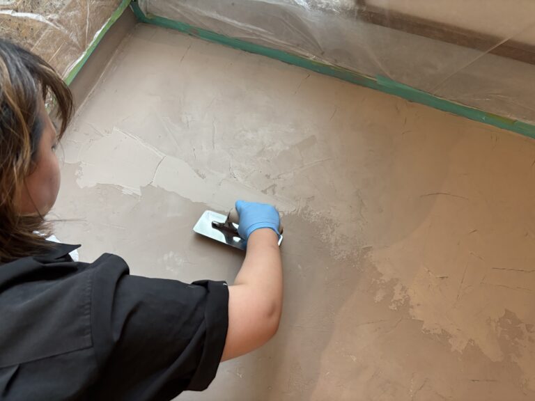 中古物件の玄関土間をモルクラフトでセルフリノベーションしました（施工2日目）